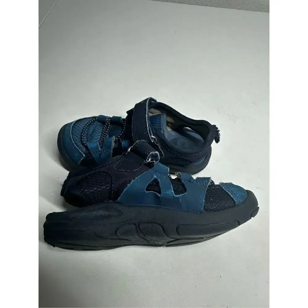 OshKosh Kids Size 8 Shoes Sneakers Closed Toe Sandal-Blue-Adjustable Strap